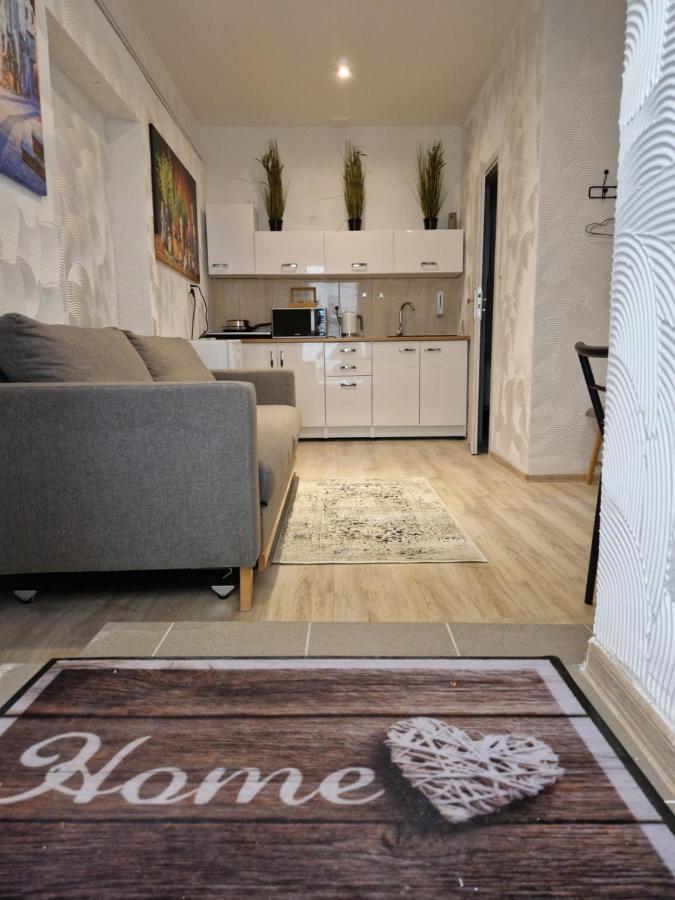 Apartment Alibi